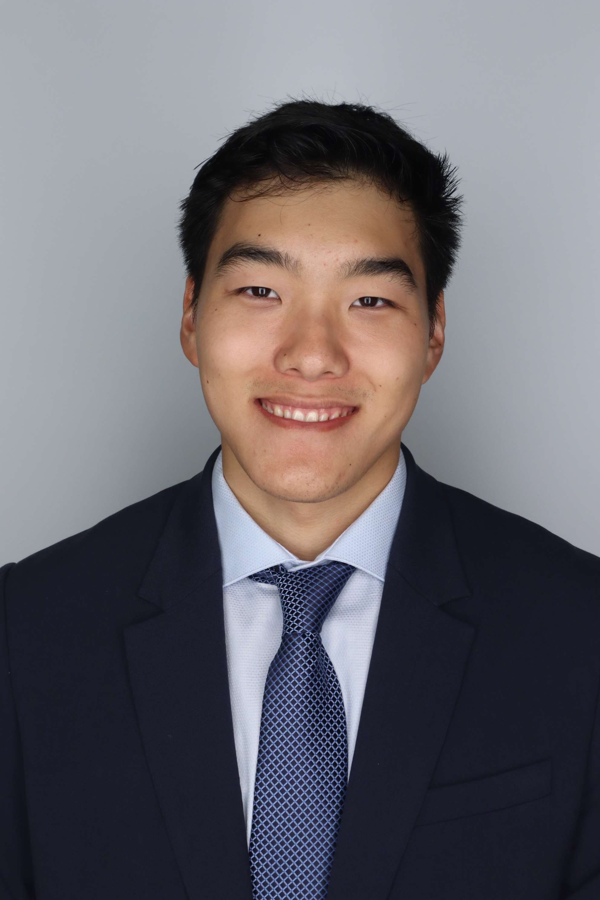 Christian Lee headshot